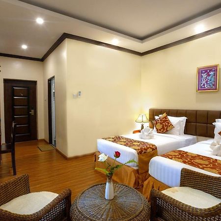 Virati Hotel Yangon Exterior foto