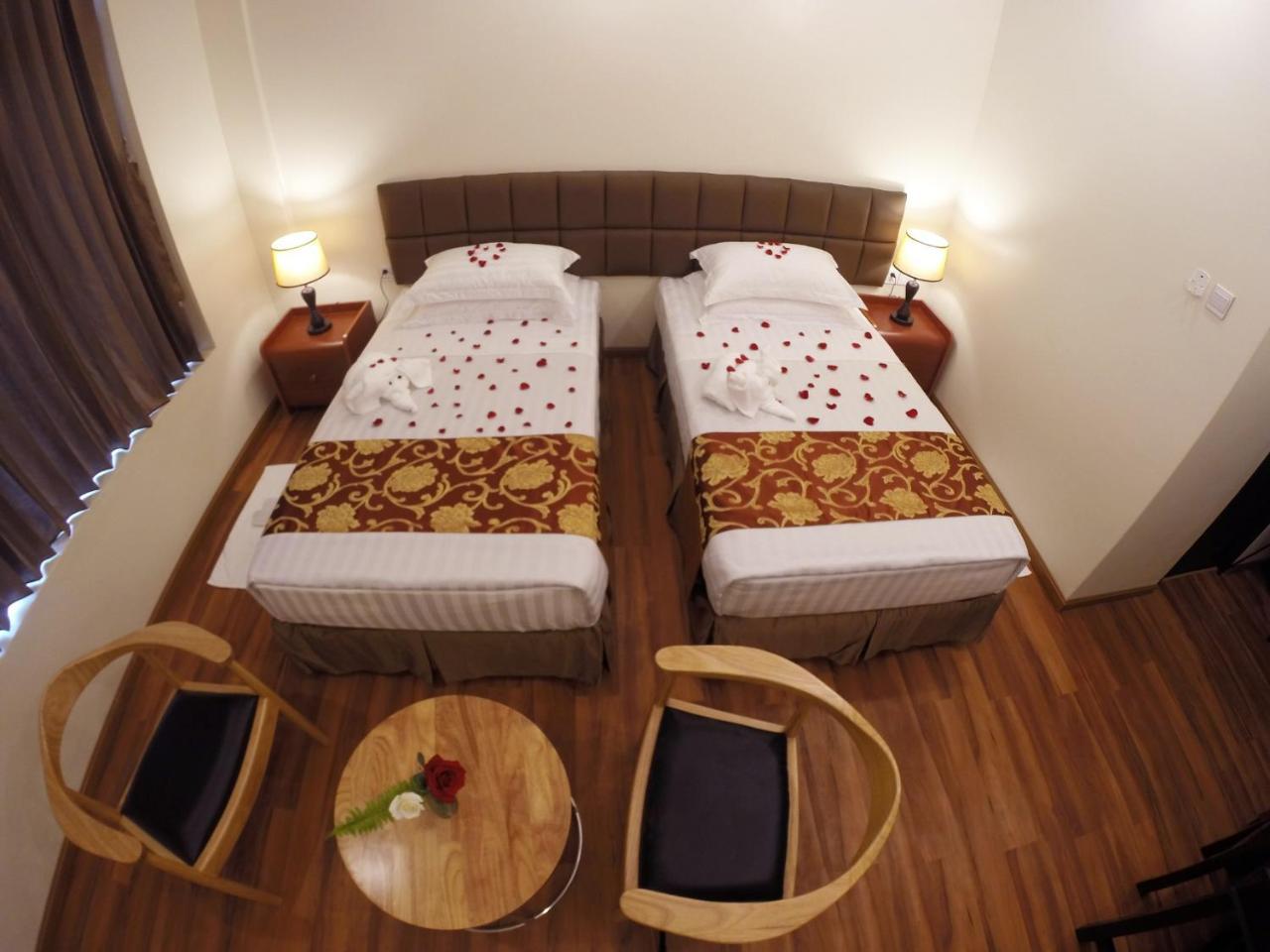 Virati Hotel Yangon Exterior foto