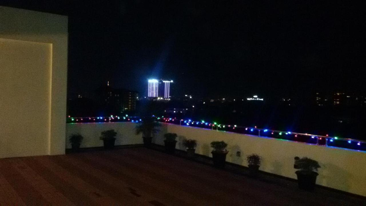 Virati Hotel Yangon Exterior foto